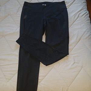 ON Black athletic leggings